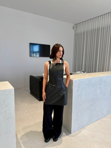 The Pinny Apron - Black Leather