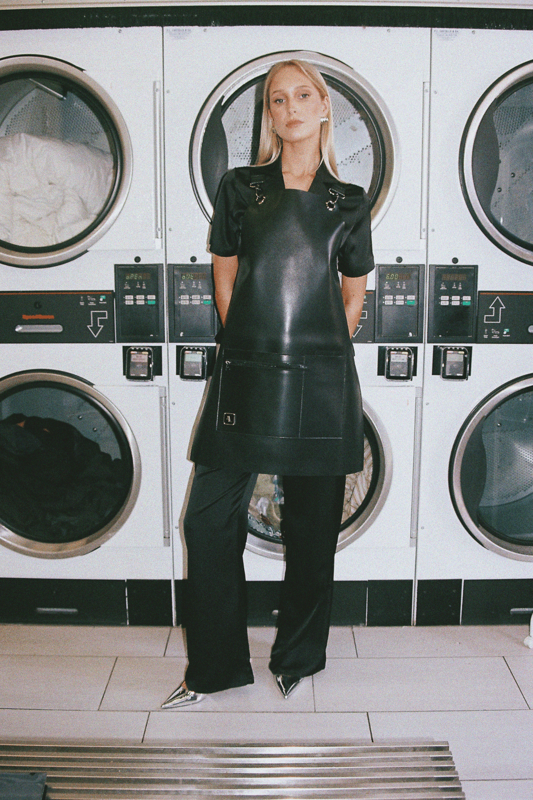 Ape the Label | The Apron 2.0 - Black Leather