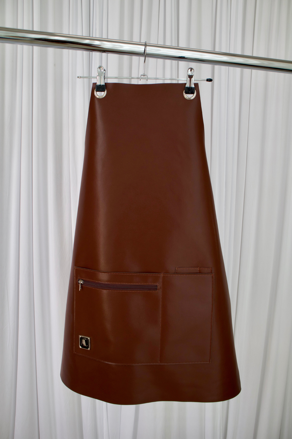 The Apron - Brown / Red  Leather - Sample
