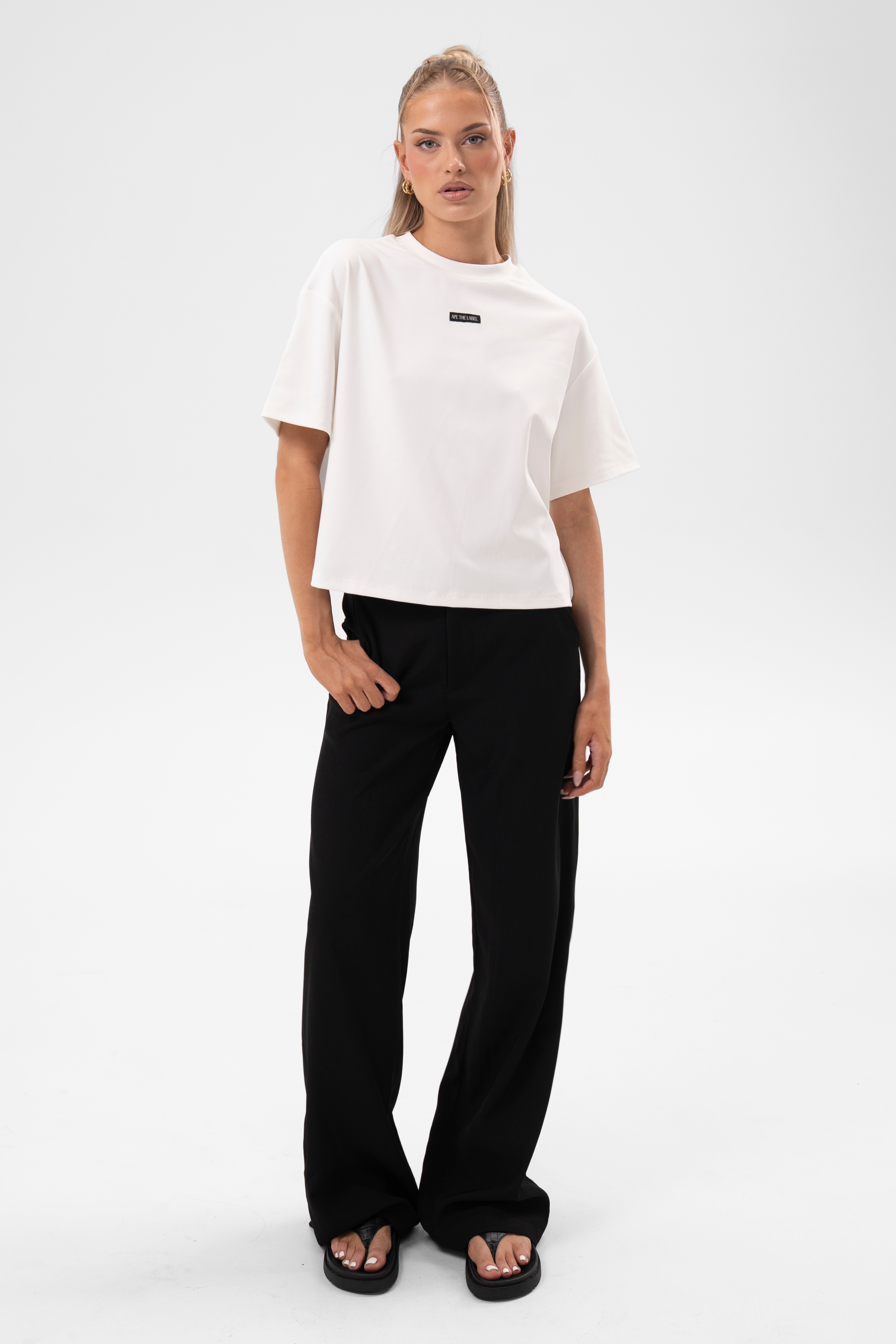 APETHE LABEL | CHARLIE TEE - WHITE 