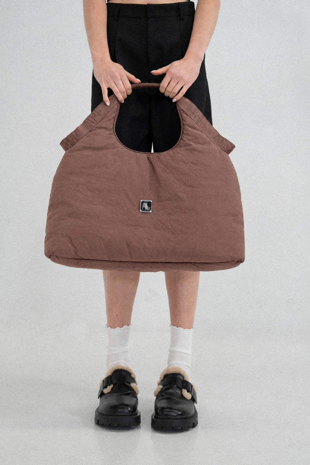APE THE LABEL | THE DAILY BAG - CHOC