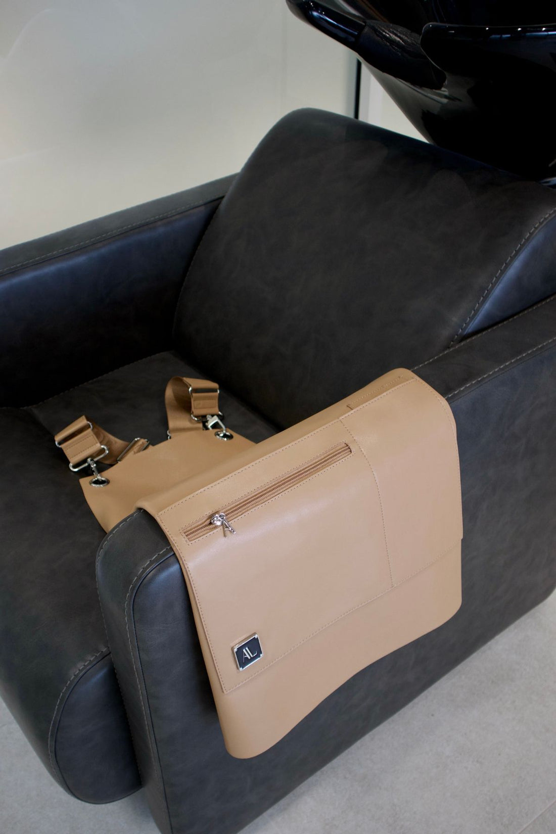 The Apron - Tan Leather