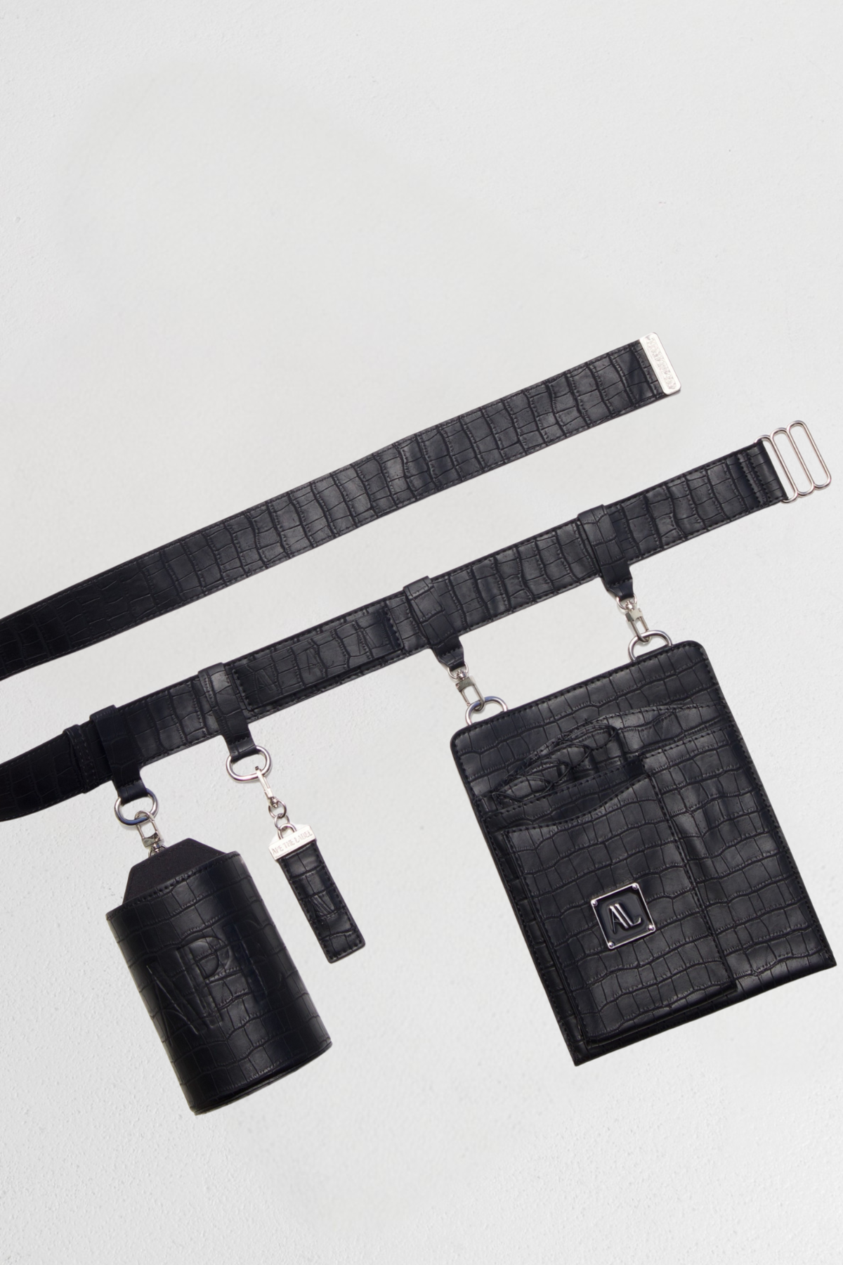Scissor Pouch Belt.