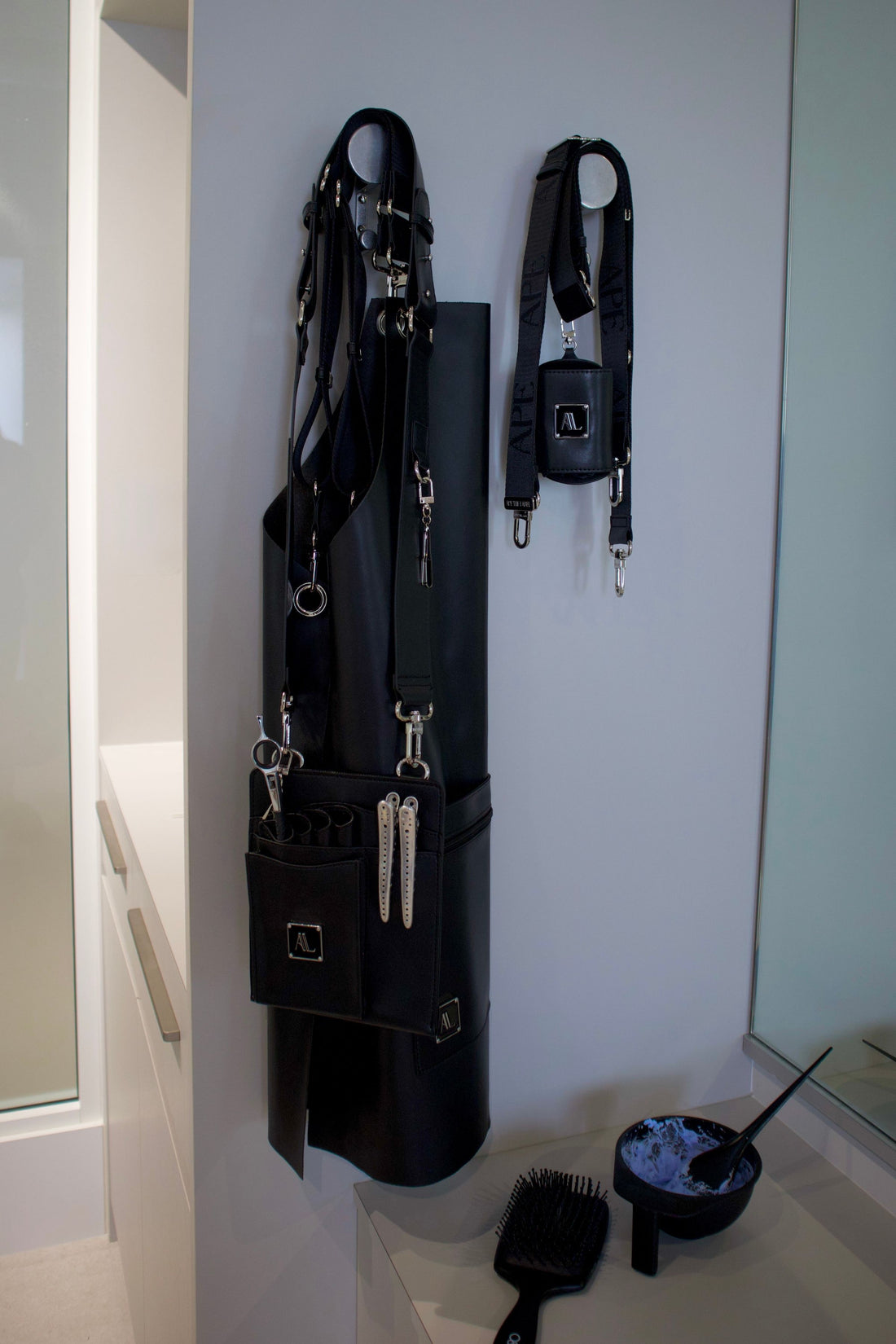 The Essentials Kit - Black