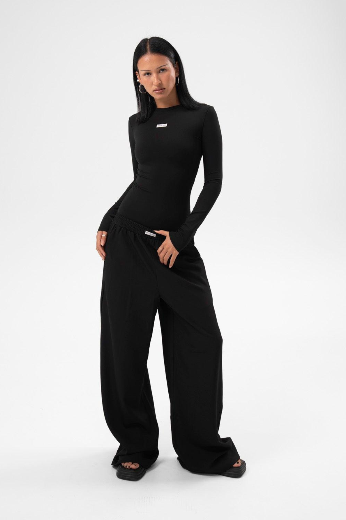 SYDNEY LONGSLEEVE FRONT 