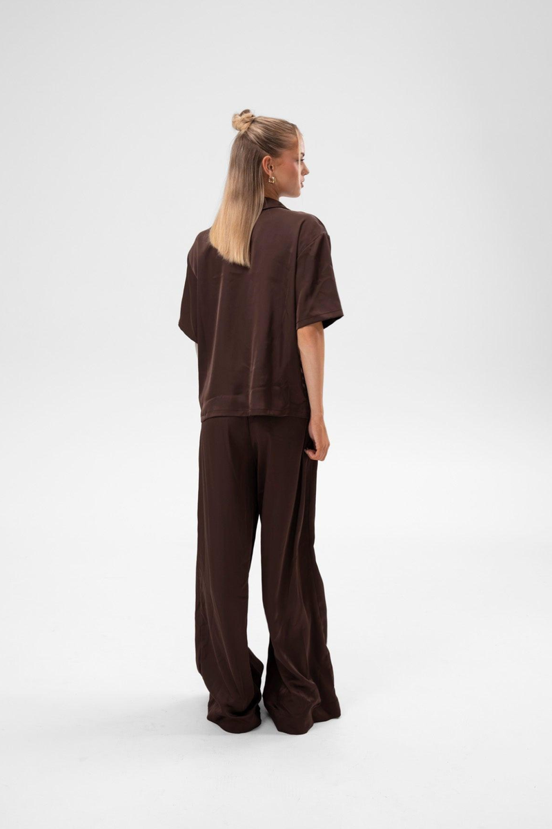 Stella satin pant choc 